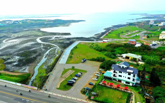 Skyey Ocean B&B