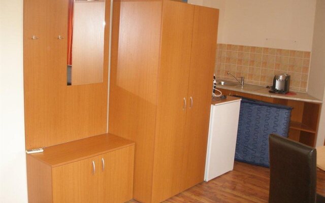 Ponty-Poronty Vendeghaz