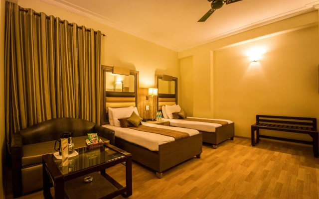 The Sun Court  Yatri