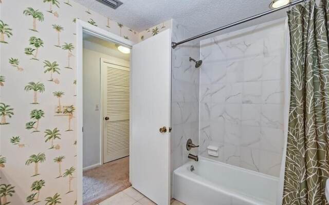 Turtleback 09 3 Bedroom Villa by RedAwning