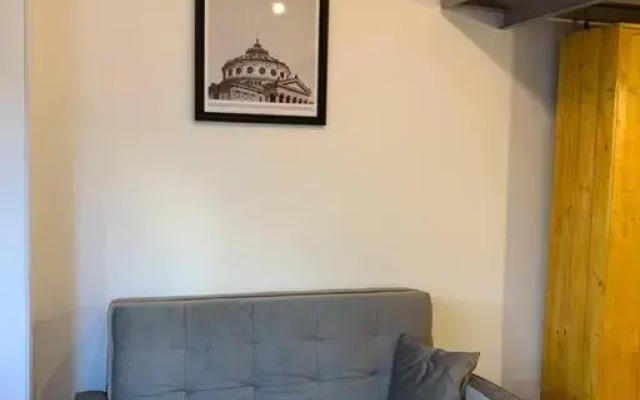 Charming 1937 #Victory Avenue