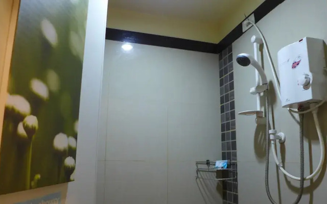 Rozen Suites Paradise