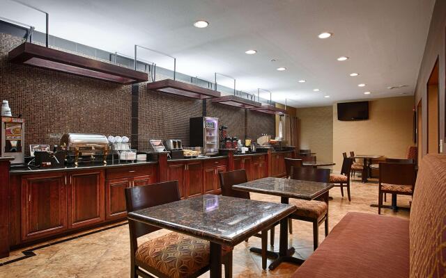 Best Western Manhattan Inn