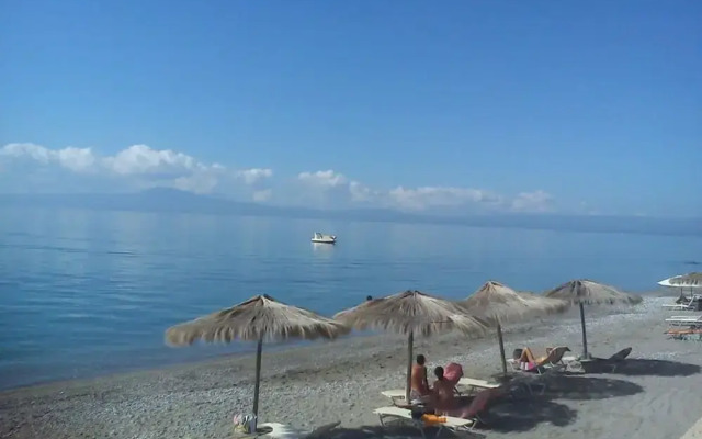 Avia Seaview Getaway - Konstantina s Hidden Haven