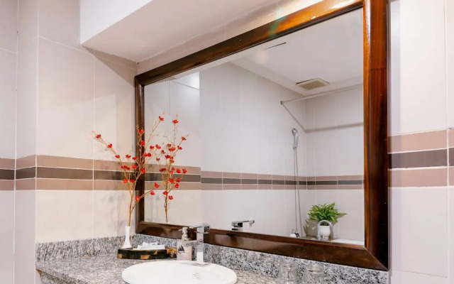 White Palace Thai Binh Hotel 1