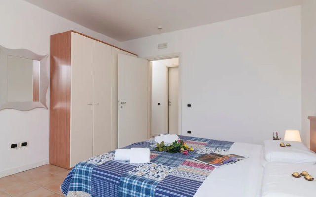 Palazzo Apartments - Porto Letizia