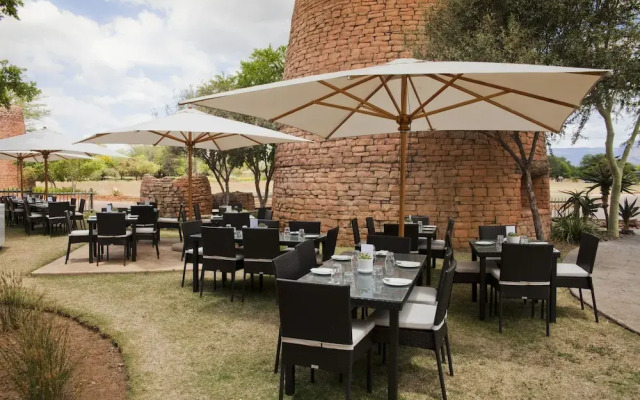 Legend Golf & Safari Resort