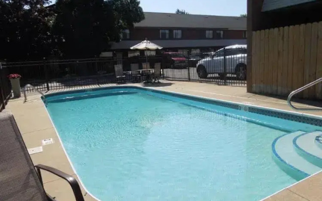 Super 8 Beachwood Cleveland Area