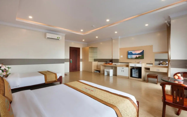 Phuc Ngoc Hotel