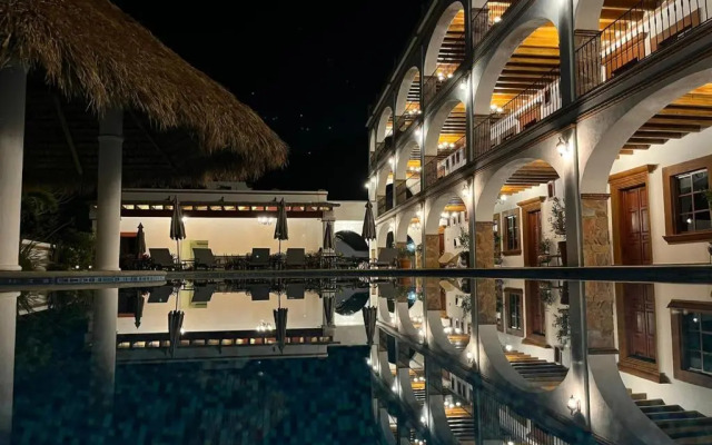 Palacio Del Cobre