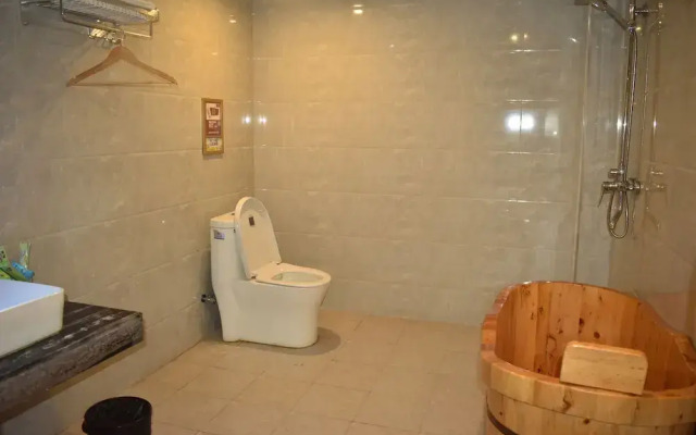 Nanchang Liuyue Hotel