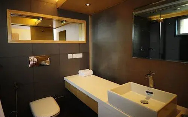 OYO Townhouse 015 Lajpat Nagar