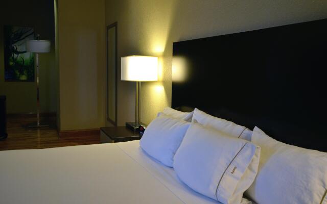 Holiday Inn Express Cleveland Downtown by IHG