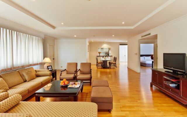 Riverine Place Hotel and Residence
