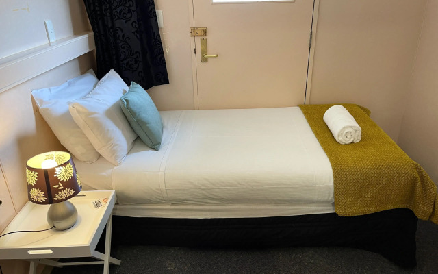 Motuoapa Bay Motel