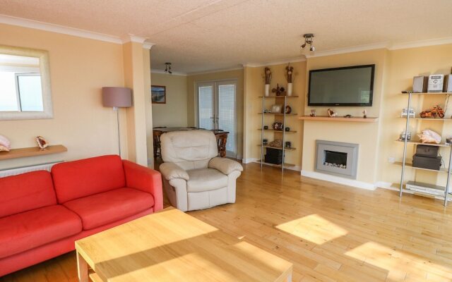 611 Atlantic View