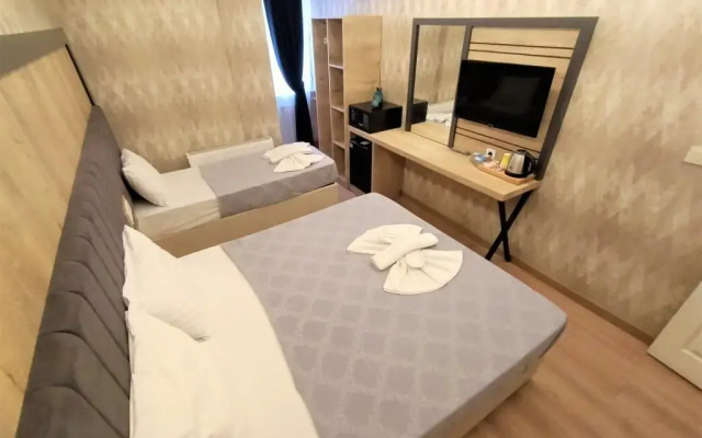 Avcilar Elit Hotel (29 Km Away From Istanbul)