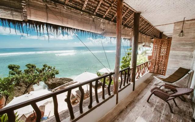 Rock 'n Reef Hotel