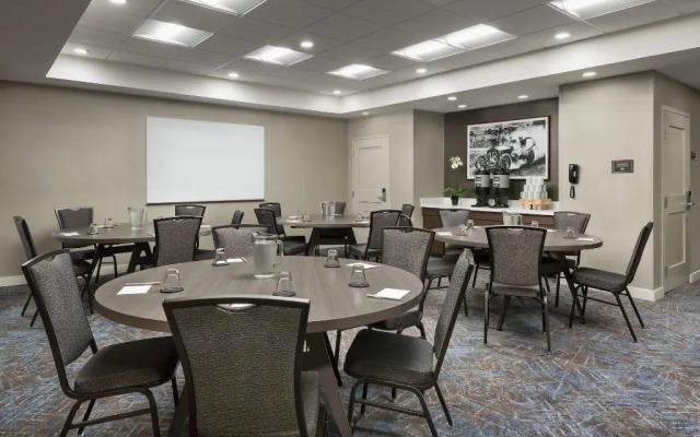 Residence Inn Long Island Garden City