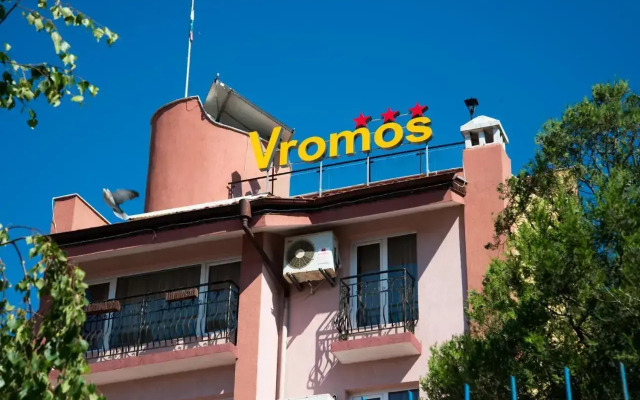 Vromos Guest House