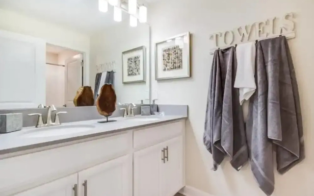 4832rc 4 Bedroom Townhouse by Redawning