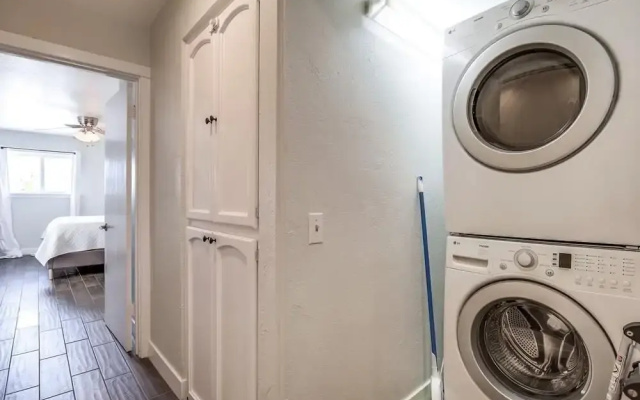 Bay Style 1 - 2 Br Condo