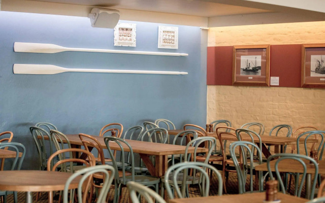 Seabreeze Beach Hotel