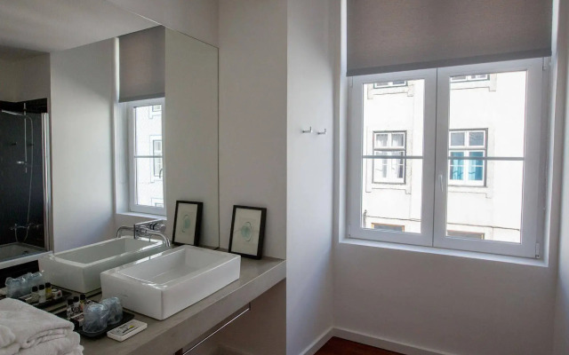 The 8 Downtown Suites