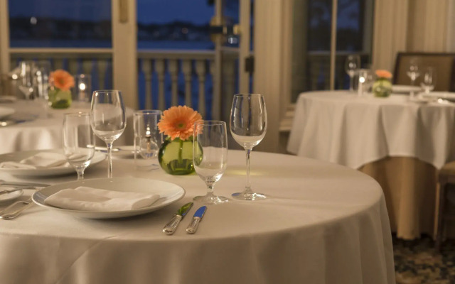 The Chanler at Cliff Walk