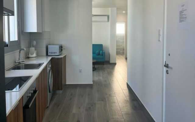 Phaedrus Living Coral Suites Ambiance