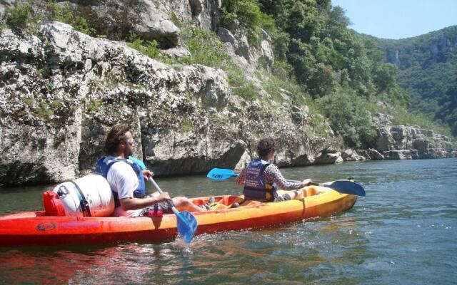 Luxurious Villa with Private Pool in Les Vans