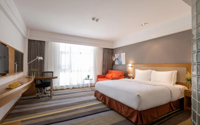 Holiday Inn Express Daocheng Yading