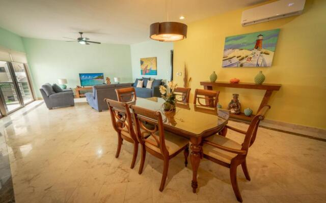 Condo Caballito de Mar - Beachfront 2 Bedroom Ocean View Condo at Corto Maltes