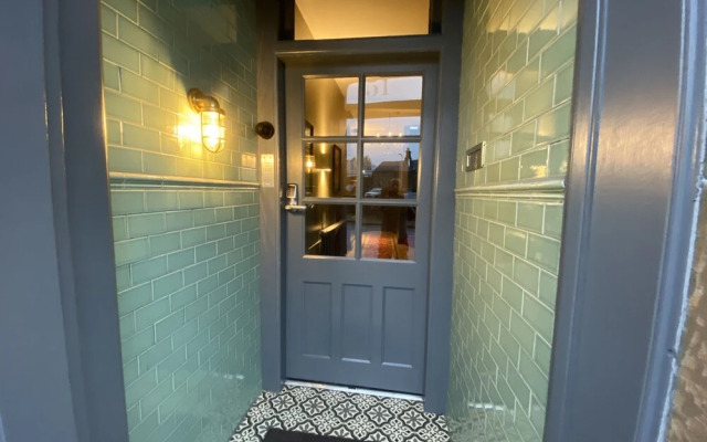 Irvine Guest House