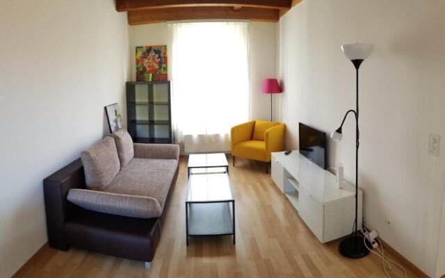 HSH Weber - 2 Bedroom Suite Apartment with Office, Salon and Kitchen in Bern by HSH Hotel Serviced Home