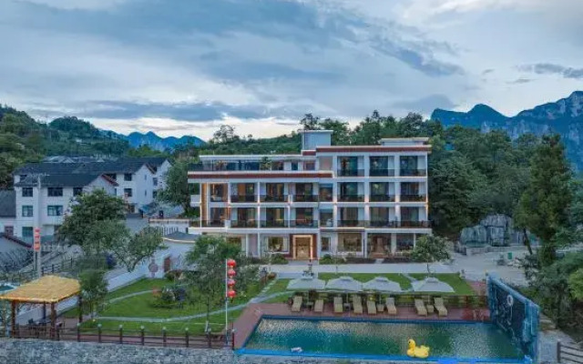 Yijianrugu B&B (Enshi Grand Canyon)
