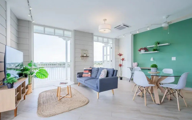 w Fantastic 1BR w Modern Balcony in Panama