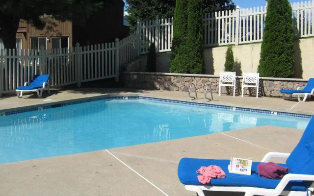 Cathedral Ledge Resort