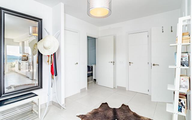 Modern Beachside Apartment in Estepona