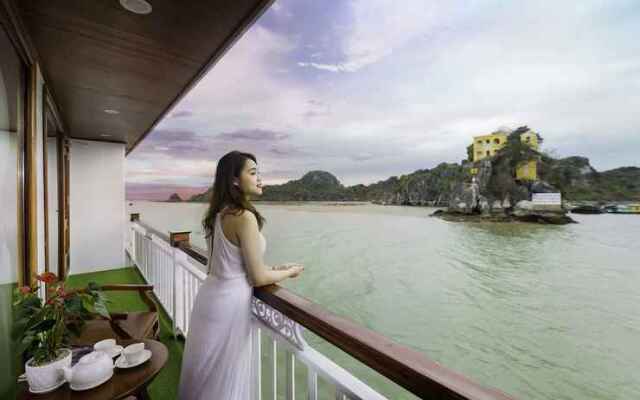 Alova Gold Cruises Halong