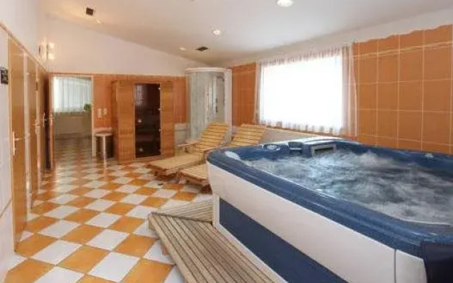 Hotel Akademie a depandance Vila Jarmila