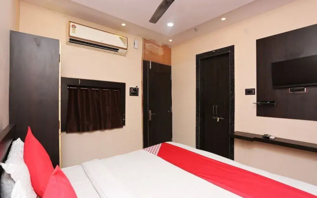 Hotel Shri Abhinandan By OYO Rooms