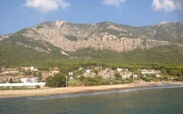 Öz Likya Pension