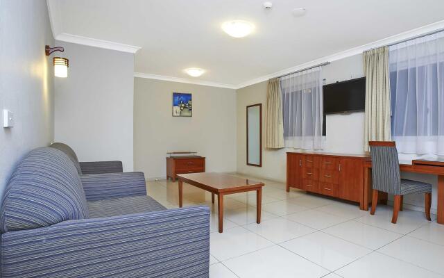 Comfort Inn & Suites Burwood