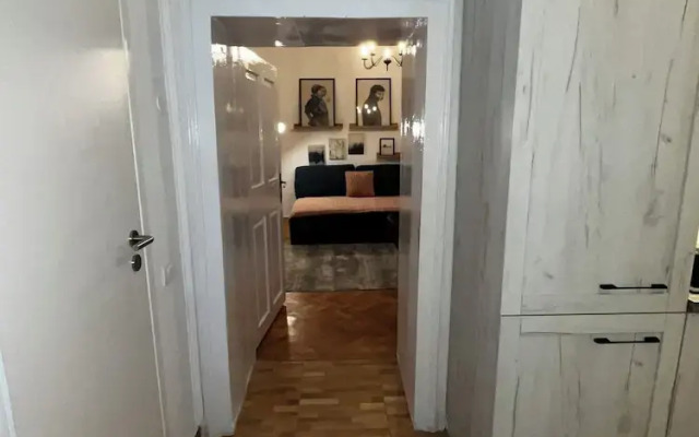 Suite 49