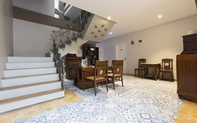 RedDoorz near Arteri Pondok Indah