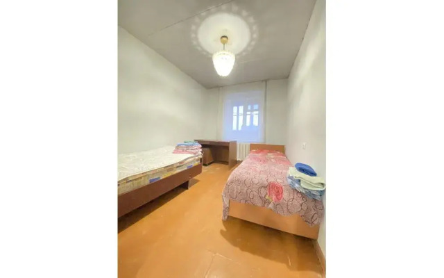 Po sutkam 33 on Stroiteley avenue 25