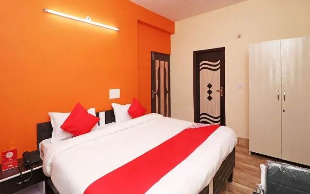 OYO 28366 Ram & Sons Residency