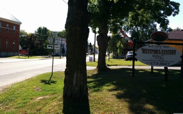 Westport Station Motel