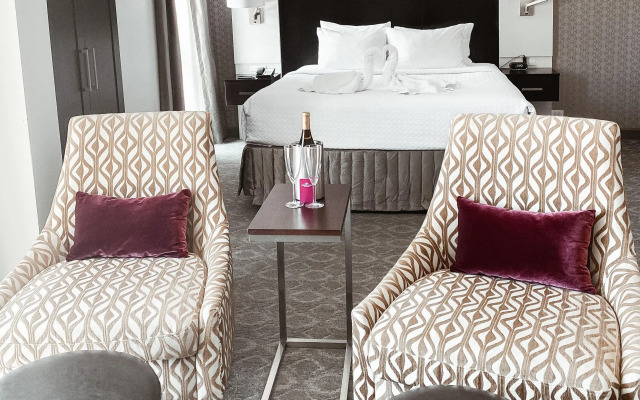 Crowne Plaza Chicago SW - Burr Ridge by IHG